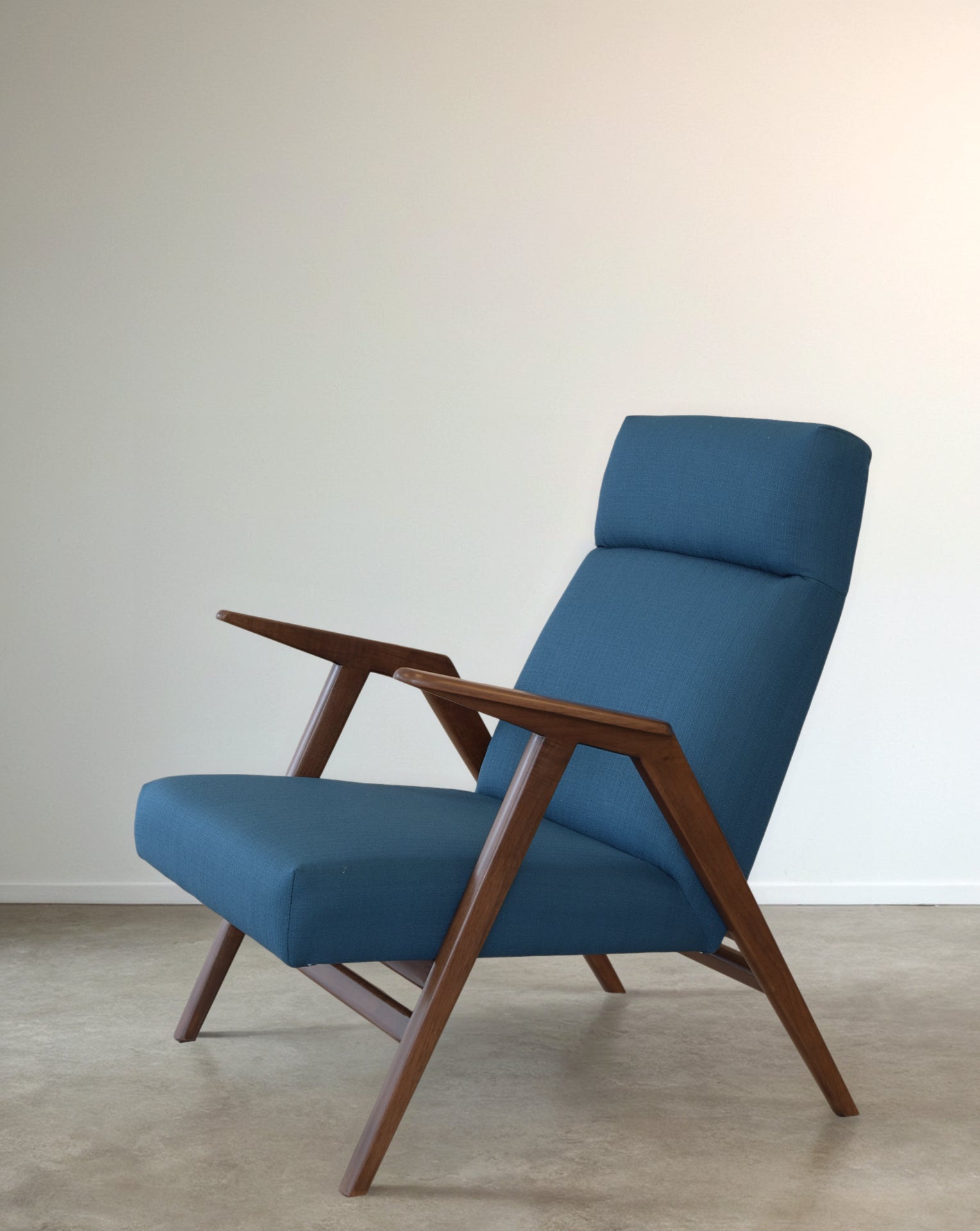 Chloe V.2 Mid Century Modern Accent Chair with Walnut BasE